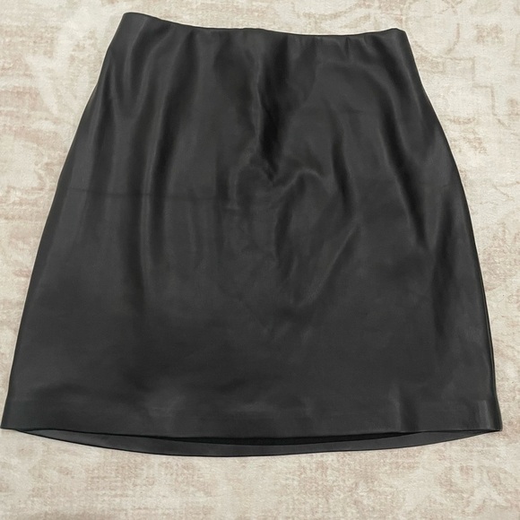 Express Black Faux Leather Mini Skirt - Picture 4 of 8